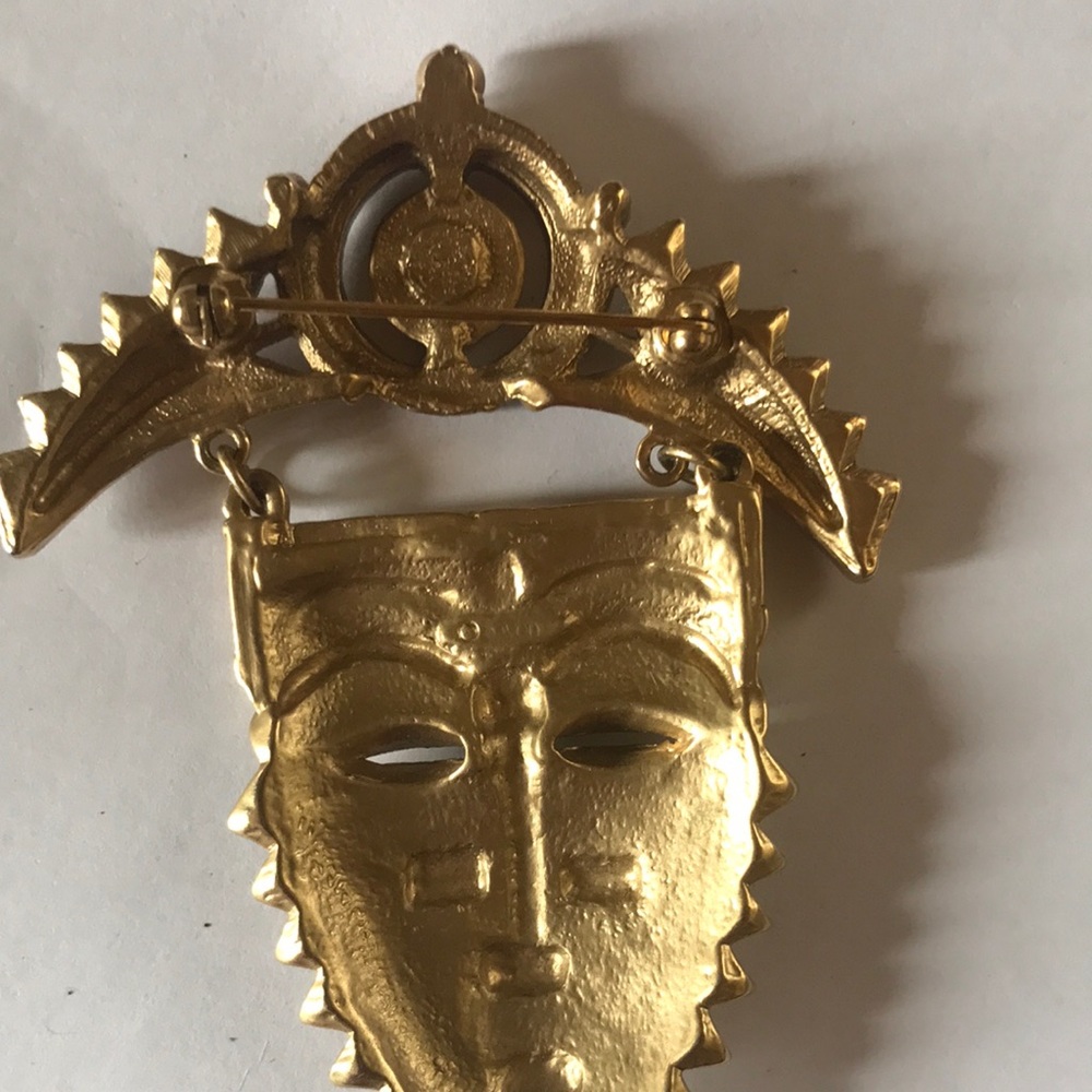 Brooch - Picture 2 of 3